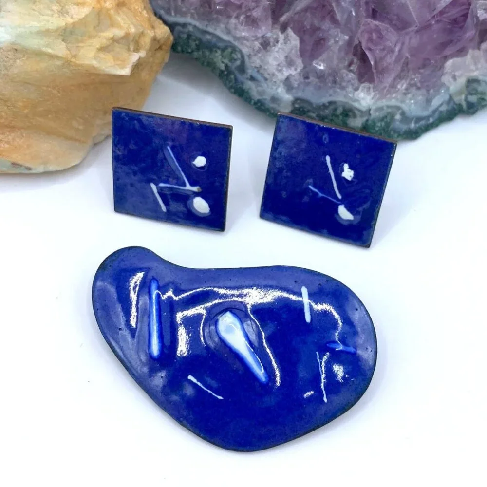 MCM Blue & White Handmade Vintage Enamel Over Copper Brooch Earrings Set J798